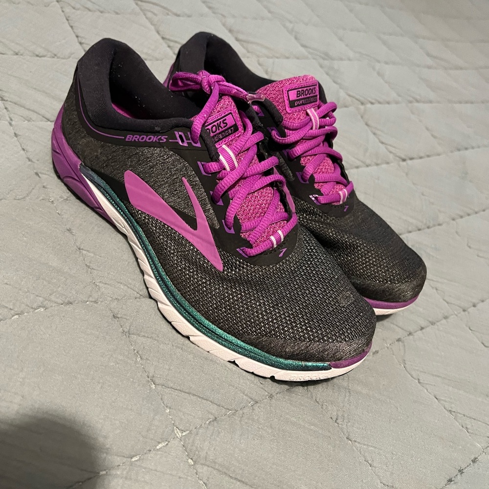 Brooks shoes